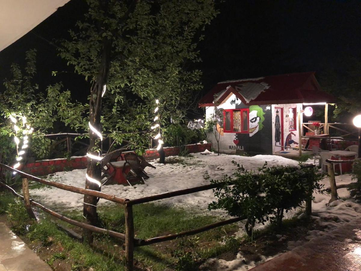 Red House Cafe And Inn Manāli Εξωτερικό φωτογραφία