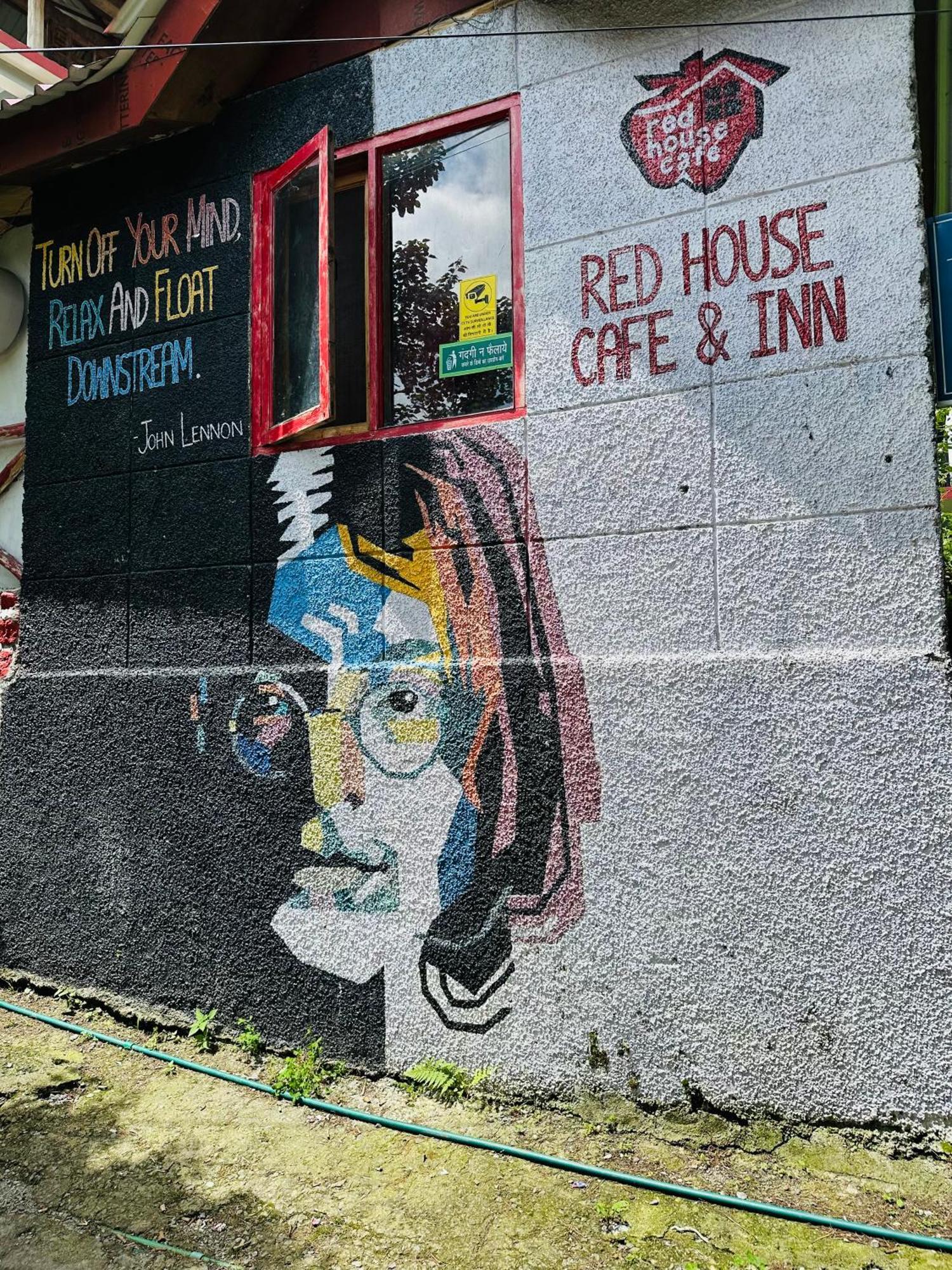 Red House Cafe And Inn Manāli Εξωτερικό φωτογραφία